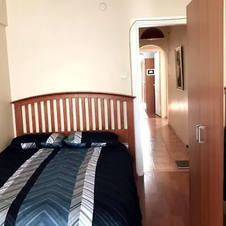 2 Bedrooms Flat & Bosphorus View Terrace In Besiktas İstanbul